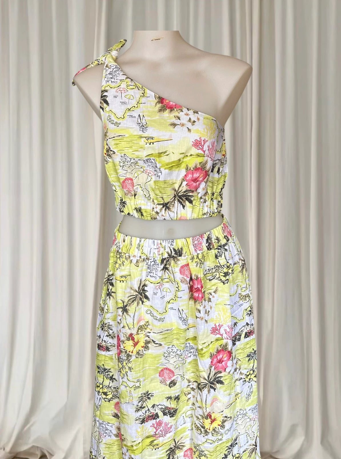 Seafolly Resort Wear Hibiscus Two-Piece Set - Tropical Top and Skirt Size S - Image 2