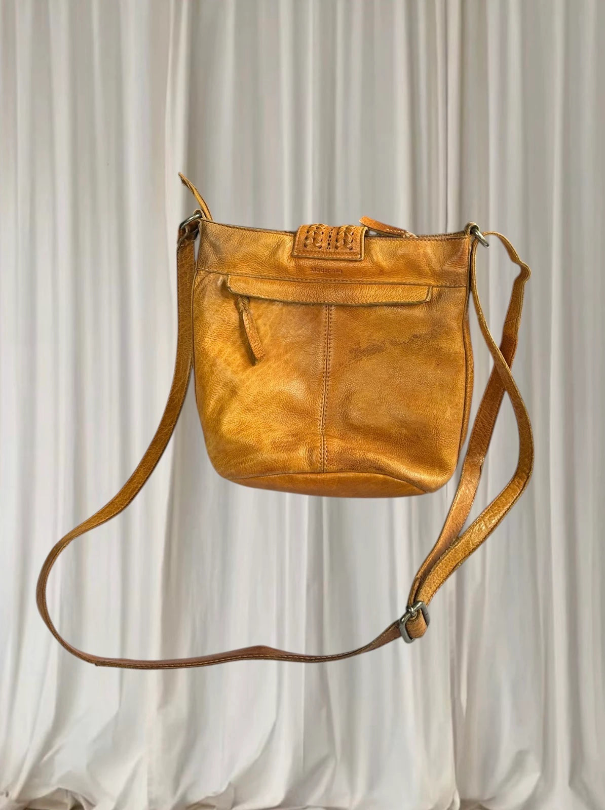 Modapelle Artisan Leather Crossbody Bag - Tan Boho Shoulder Bag - Image 3