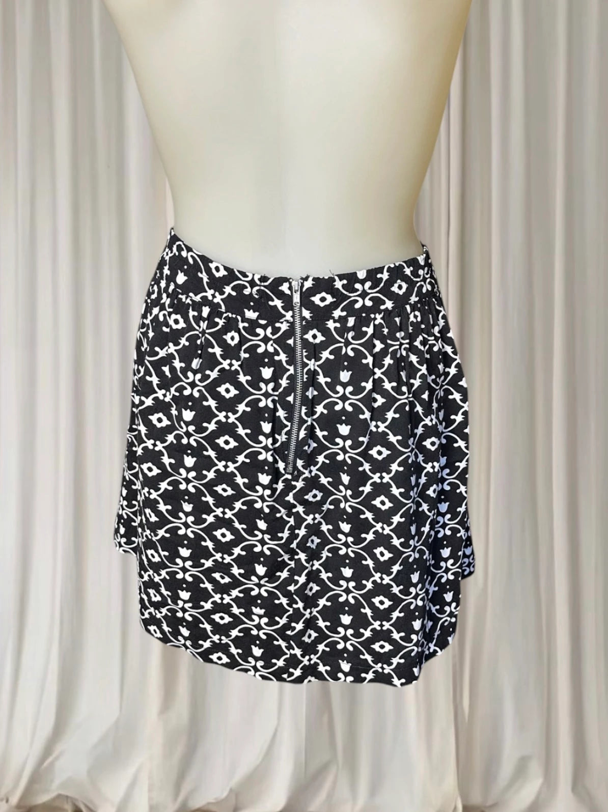 Floral Pleated Mini Skirt - Dotti Classic Black and White Pattern M - Image 5