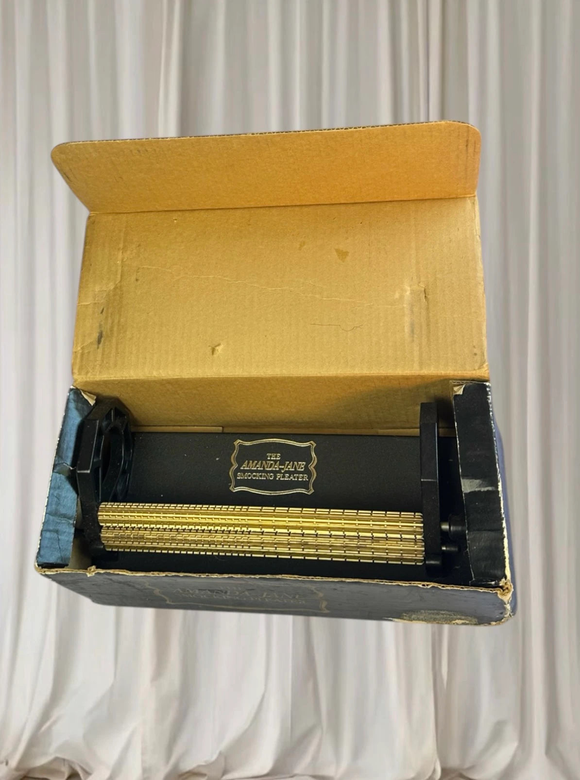 Amanda-Jane Vintage 50s Smocking Pleater - 24 Row Professional Sewing  - Image 2