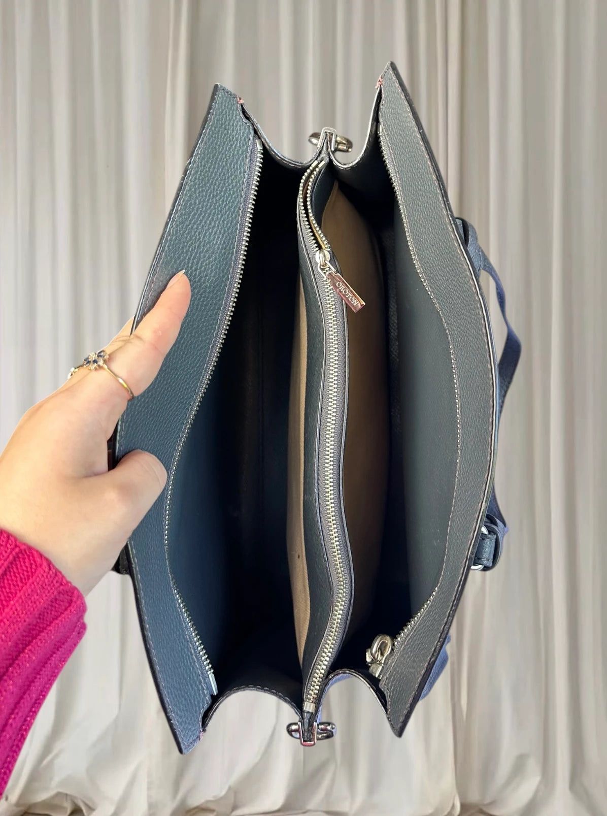 Oroton Estate Large Tote Handbag - Premium Pebbled Leather Grey  - Image 6