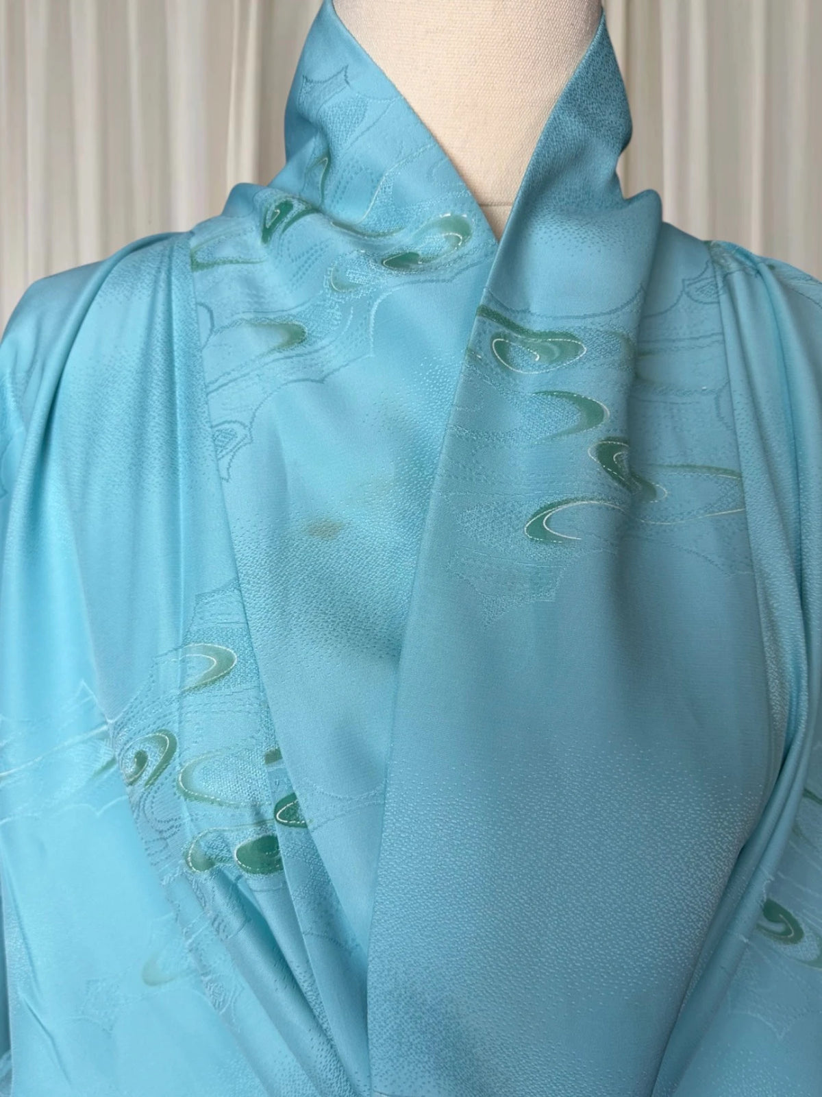 Vintage Japanese Silk Kimono - Traditional Light Blue With Obi Belt - Image 6