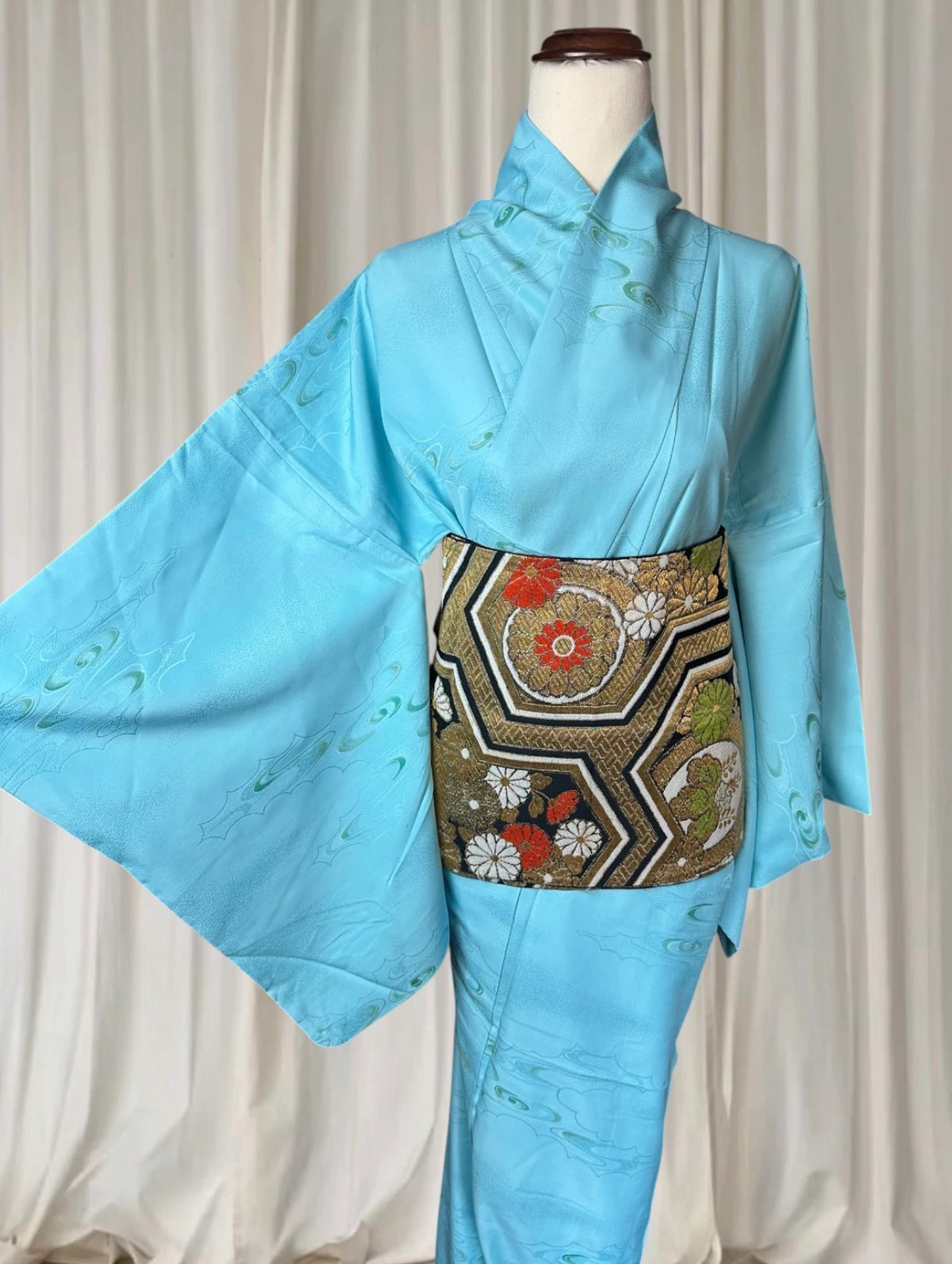 Vintage Japanese Silk Kimono - Traditional Light Blue With Obi Belt - Image 2