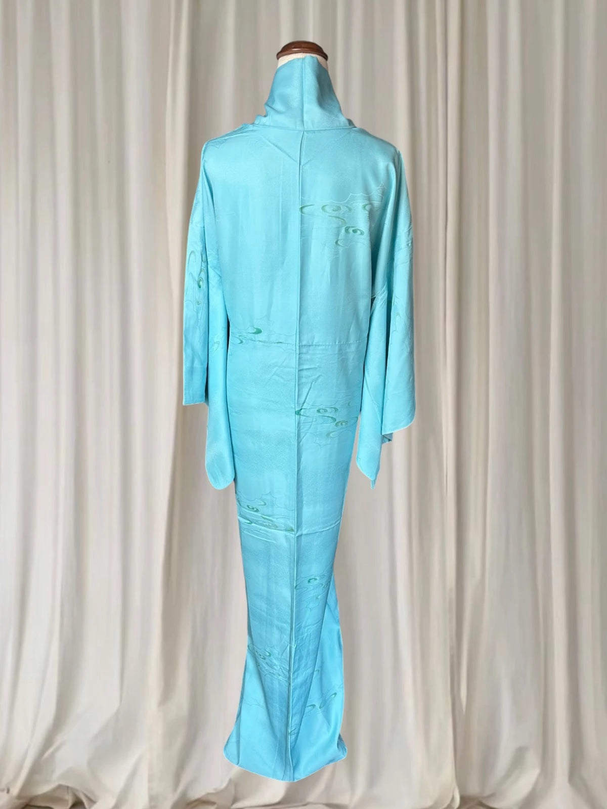 Vintage Japanese Silk Kimono - Traditional Light Blue With Obi Belt - Image 5