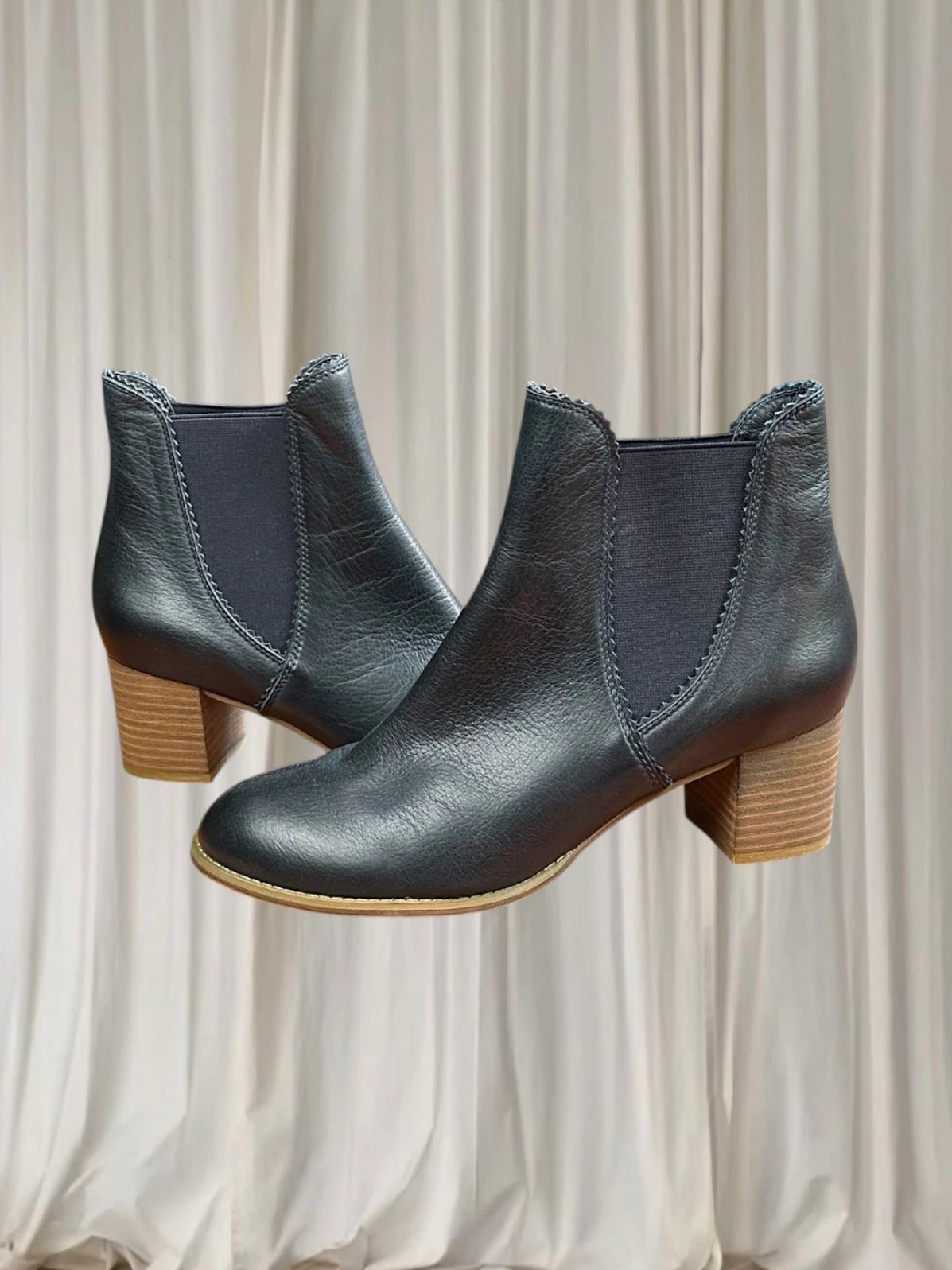 Django & Juliette Chelsea Boots - Black Leather Block Heels 41 - Image 5