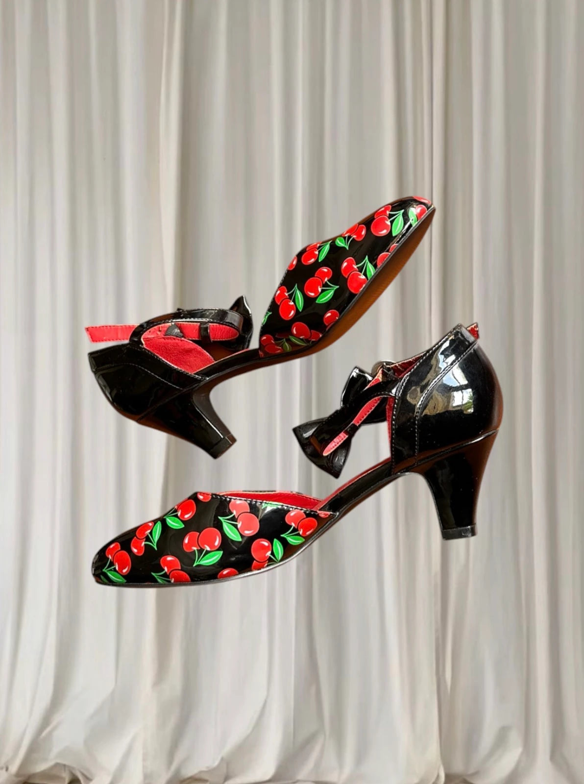 SugarPOP Morello Cherry Black Patent Bow Kitten Heels AU9 - Image 5