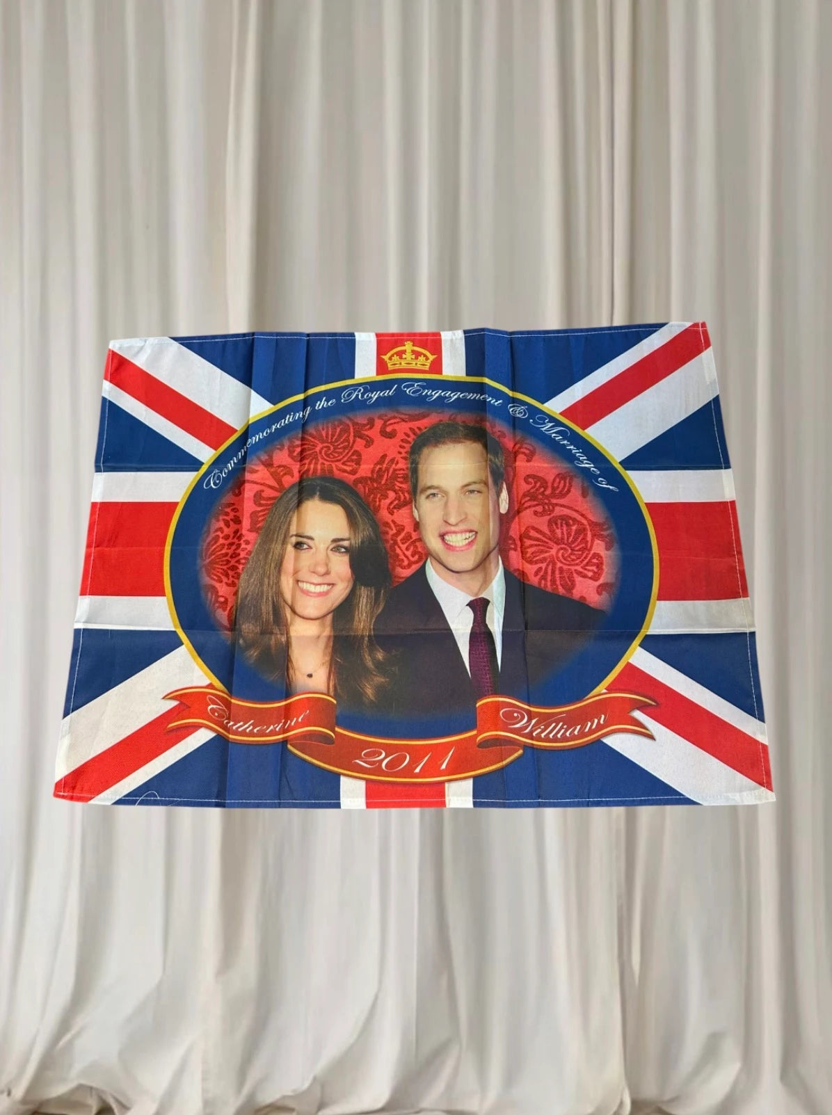 Royal Commemorative Tea Towel - 2011 Prince William & Kate Wedding Keepsake - Image 1