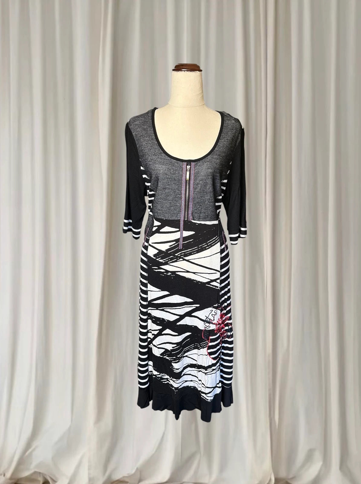 Threadz Grunge Vintage Abstract Print Midi Dress - Women's Black/White L - Image 1