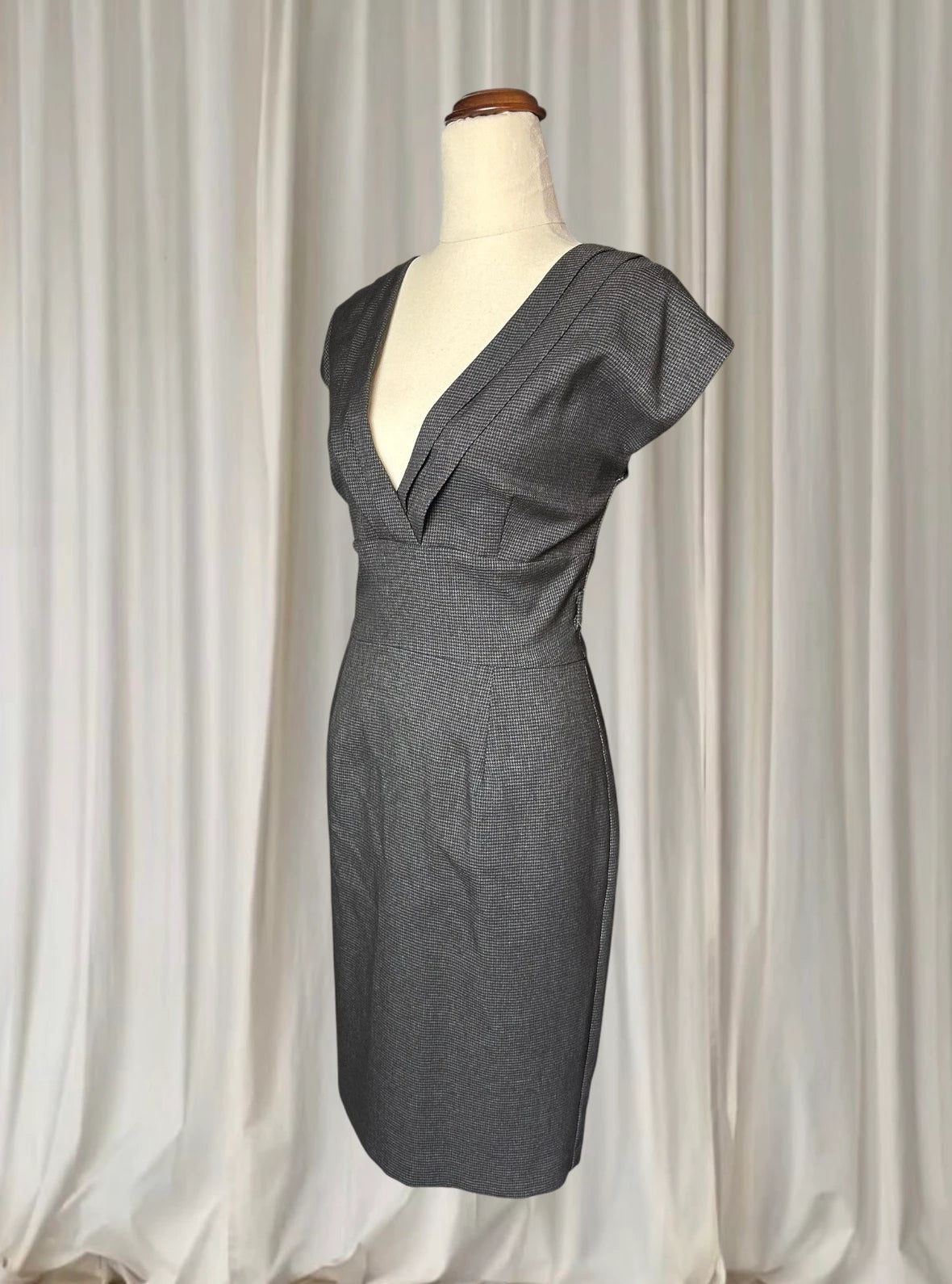 Portmans Grey V-Neck Pencil Dress - Houndstooth Sheath Silhouette AU12 - Image 4
