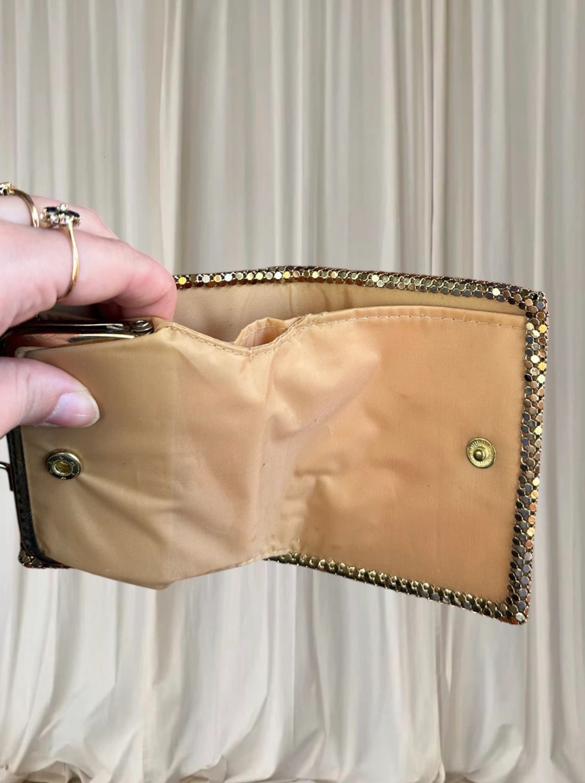 Vintage Lifinia Sydney 70s Gold Metal Mesh Clutch Bag - Glomesh Style - Image 6