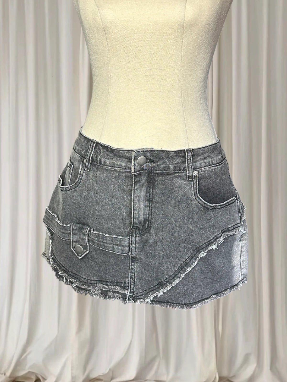 Grunge Black Denim Cargo Mini Skirt - Vintage Style BNWT L - Image 3