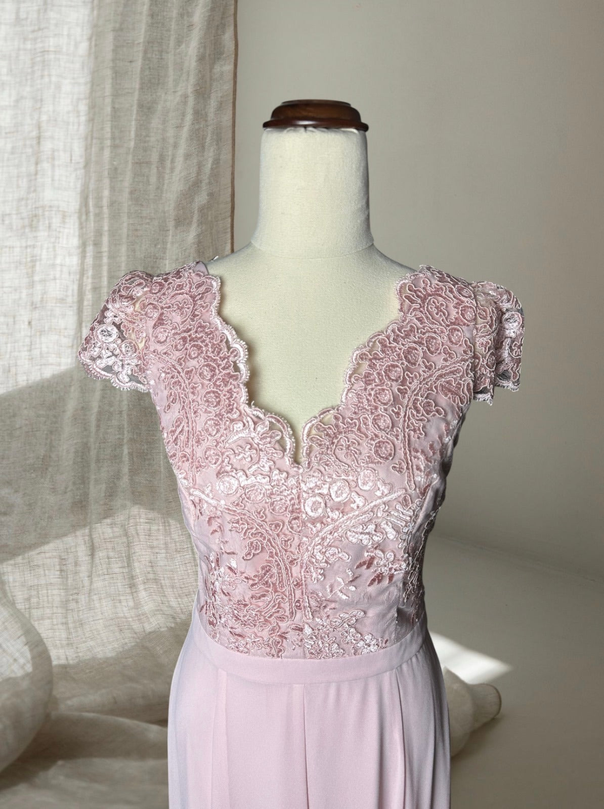 Review Eternity Maxi Dress Formal -  Blush Pink Lace Bodice AU10 NEW - Image 4