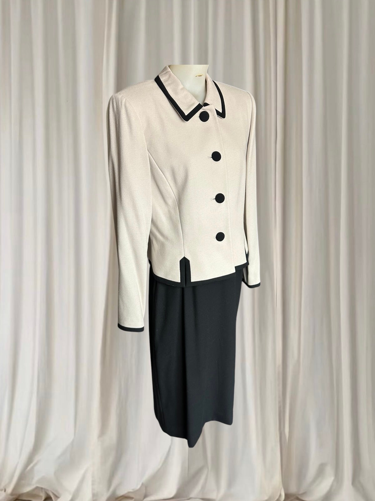 Preston & York Suit Set- Blazer & Skirt Elegant Cream & Black Contrast 12AU - Image 3