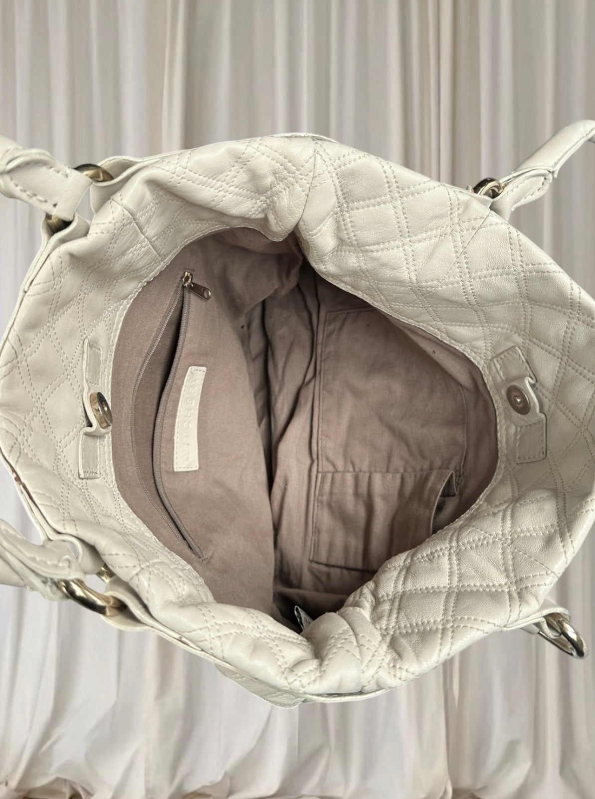 Witchery Quilted Leather Tote Bag - Elegant Beige Everyday Carry Bag - Image 3
