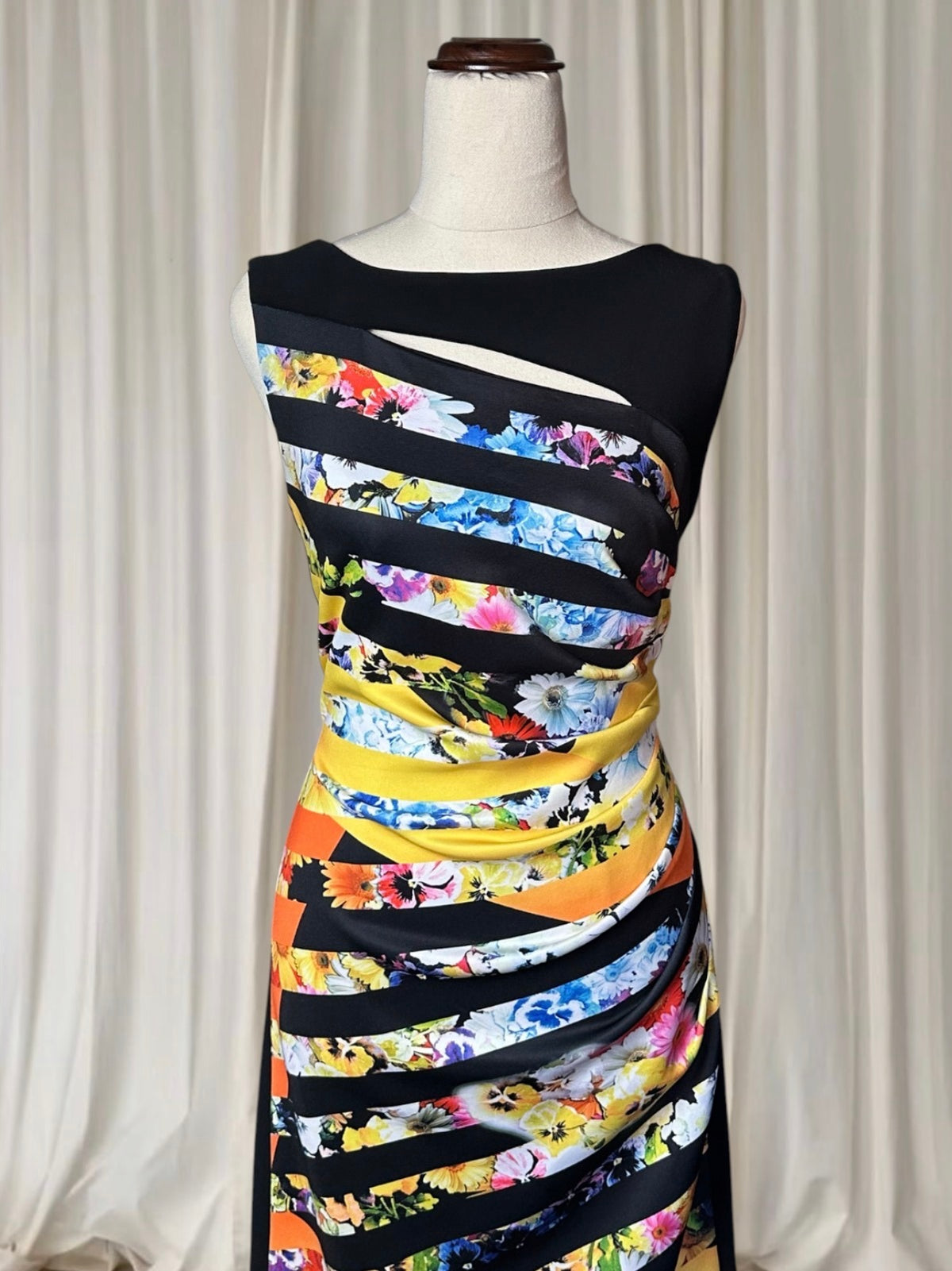 Joseph Ribkoff Women's Floral Cut-Out Cocktail Midi Dress Size 10 - Image 3