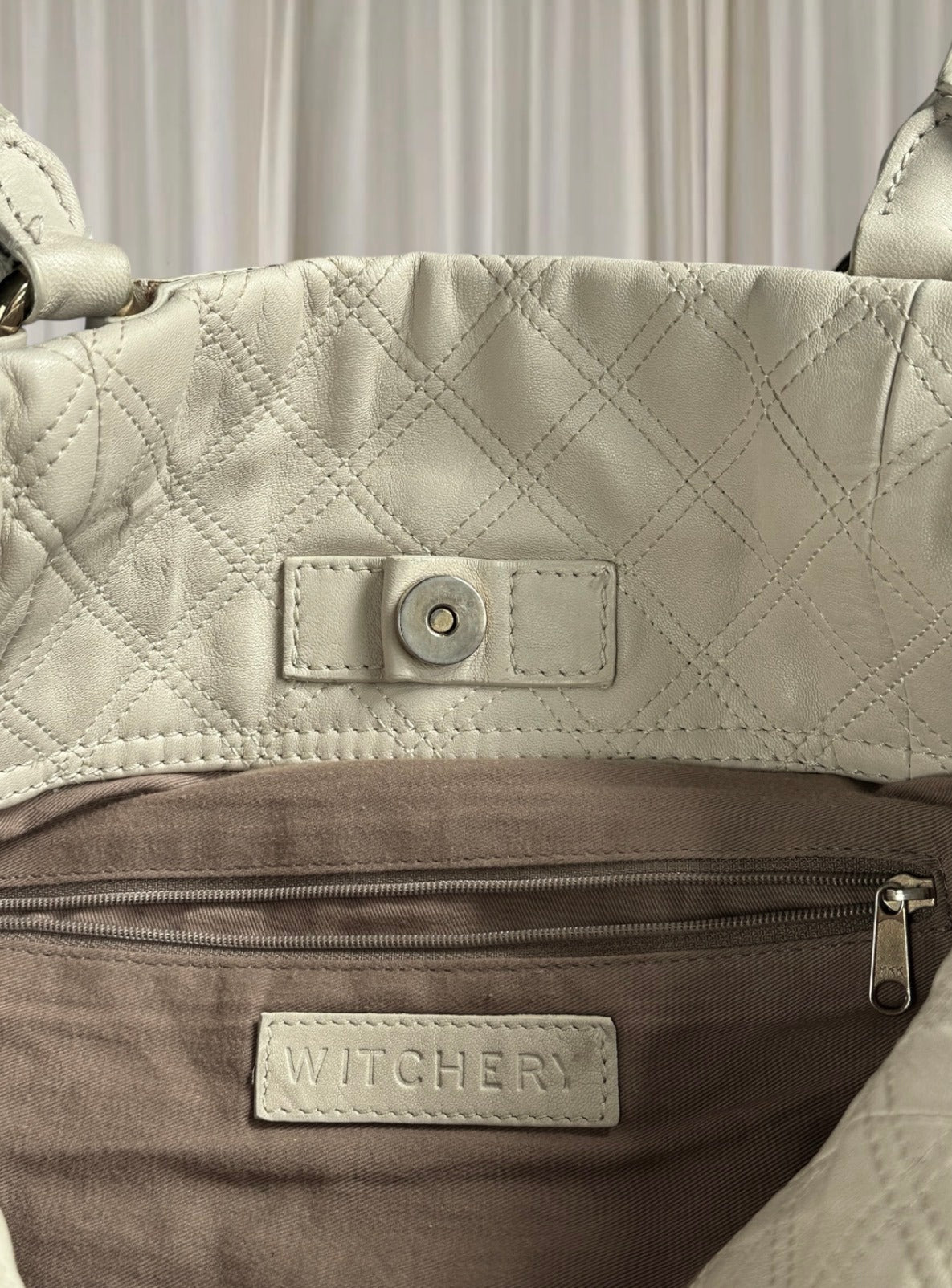 Witchery Quilted Leather Tote Bag - Elegant Beige Everyday Carry Bag - Image 4