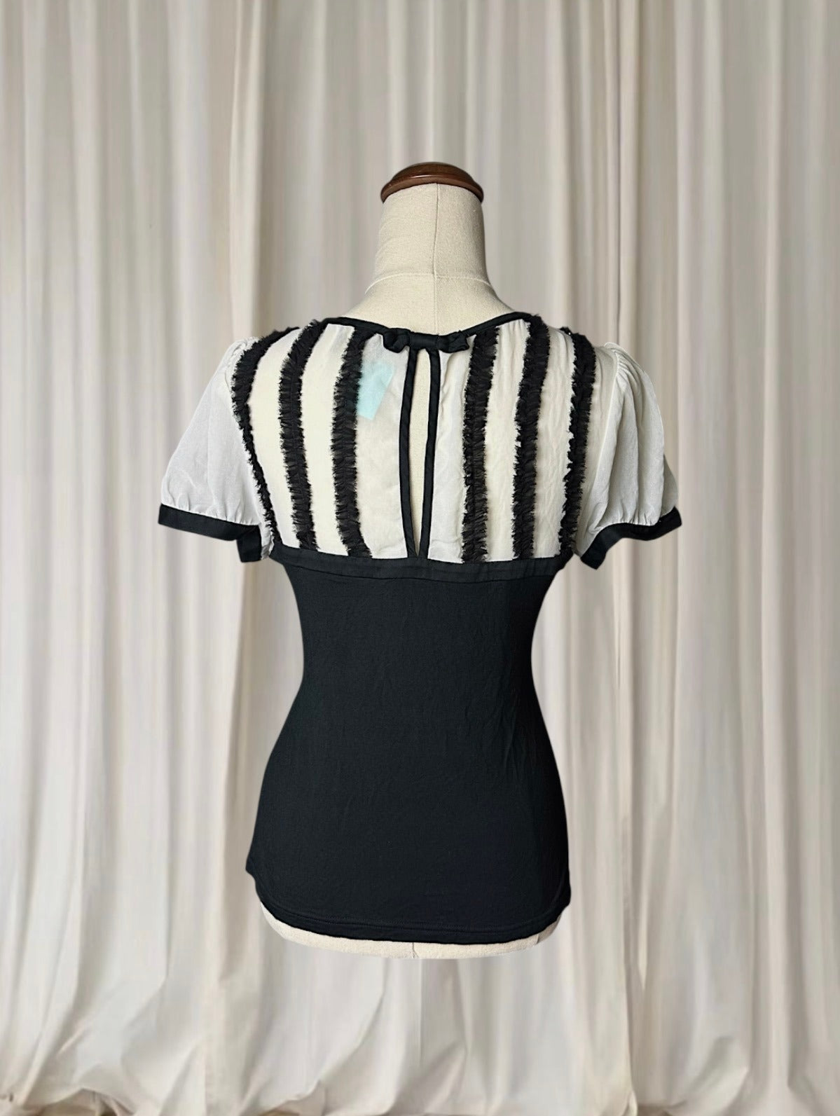REVIEW Vintage Striped Ruffle Detail Blouse - Black and White Puff Sleeve Top - Image 5