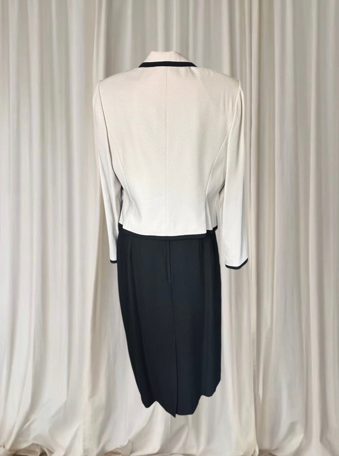 Preston & York Suit Set- Blazer & Skirt Elegant Cream & Black Contrast 12AU - Image 5