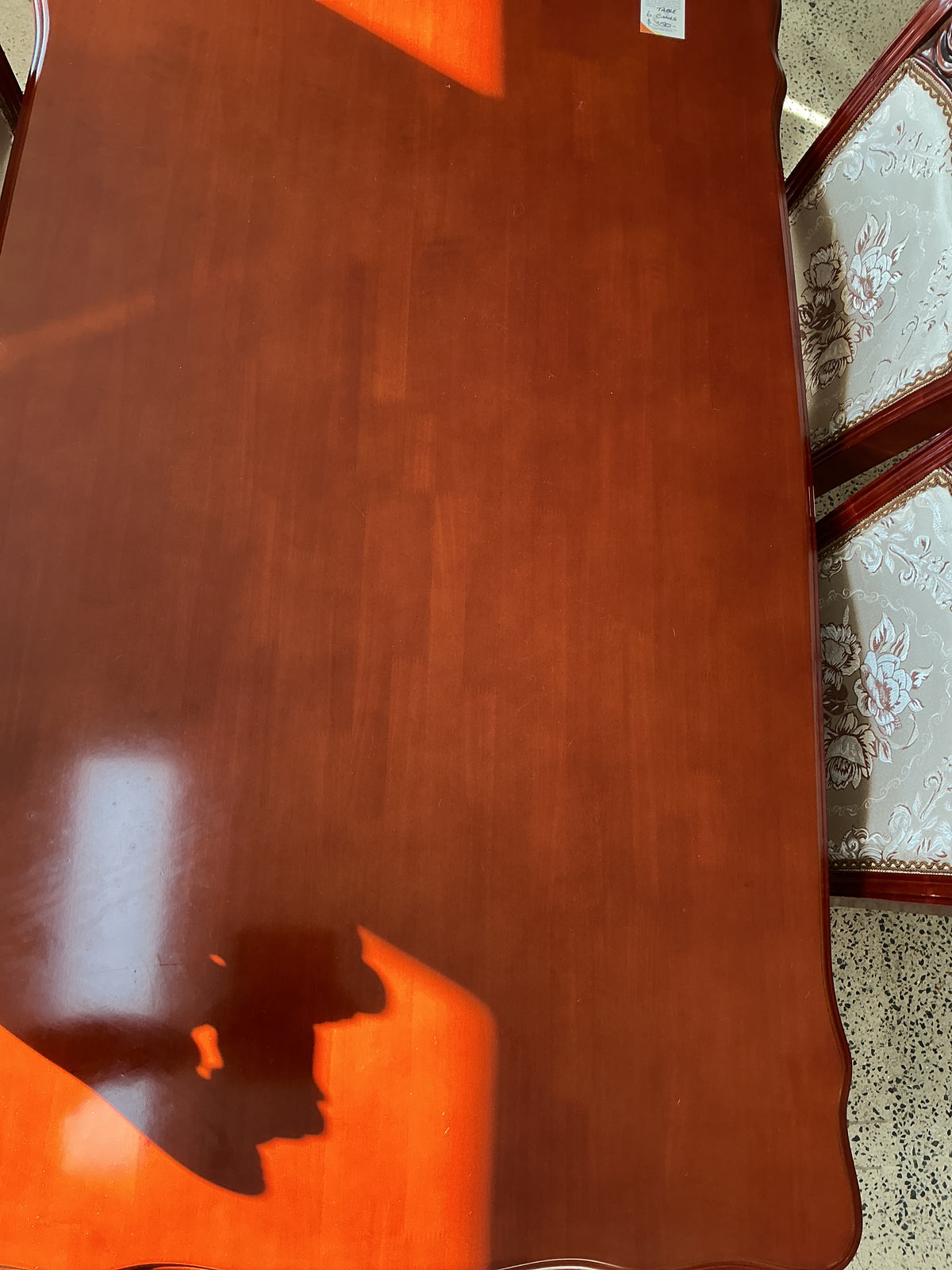 Dinning Table