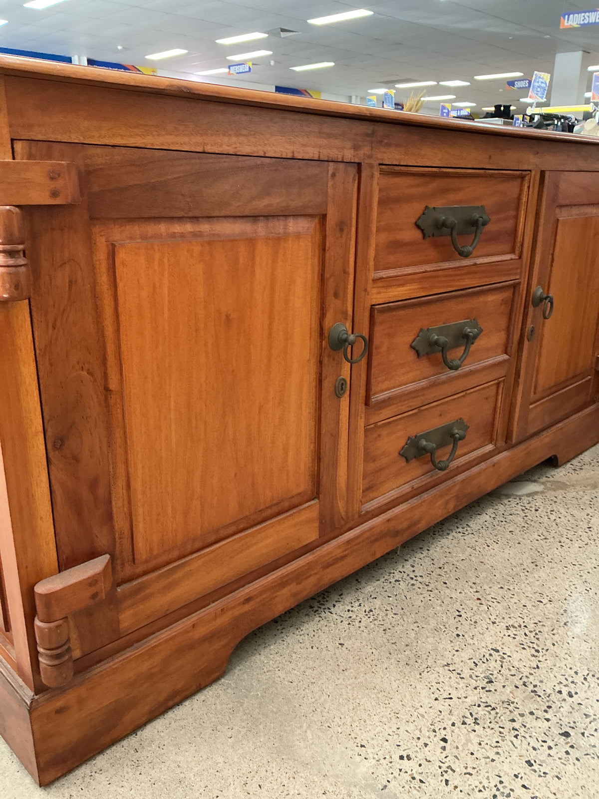 Sideboard