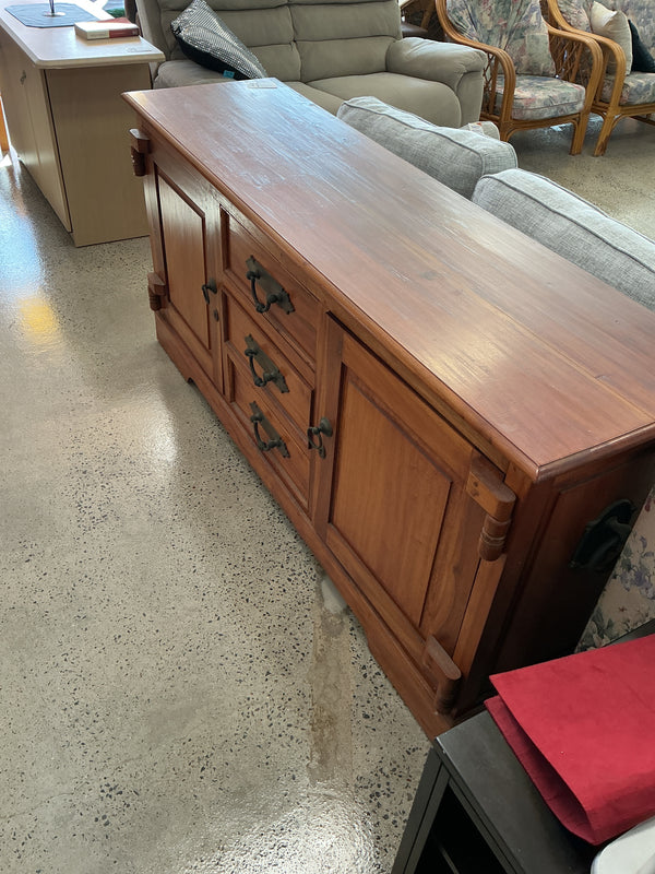 Sideboard