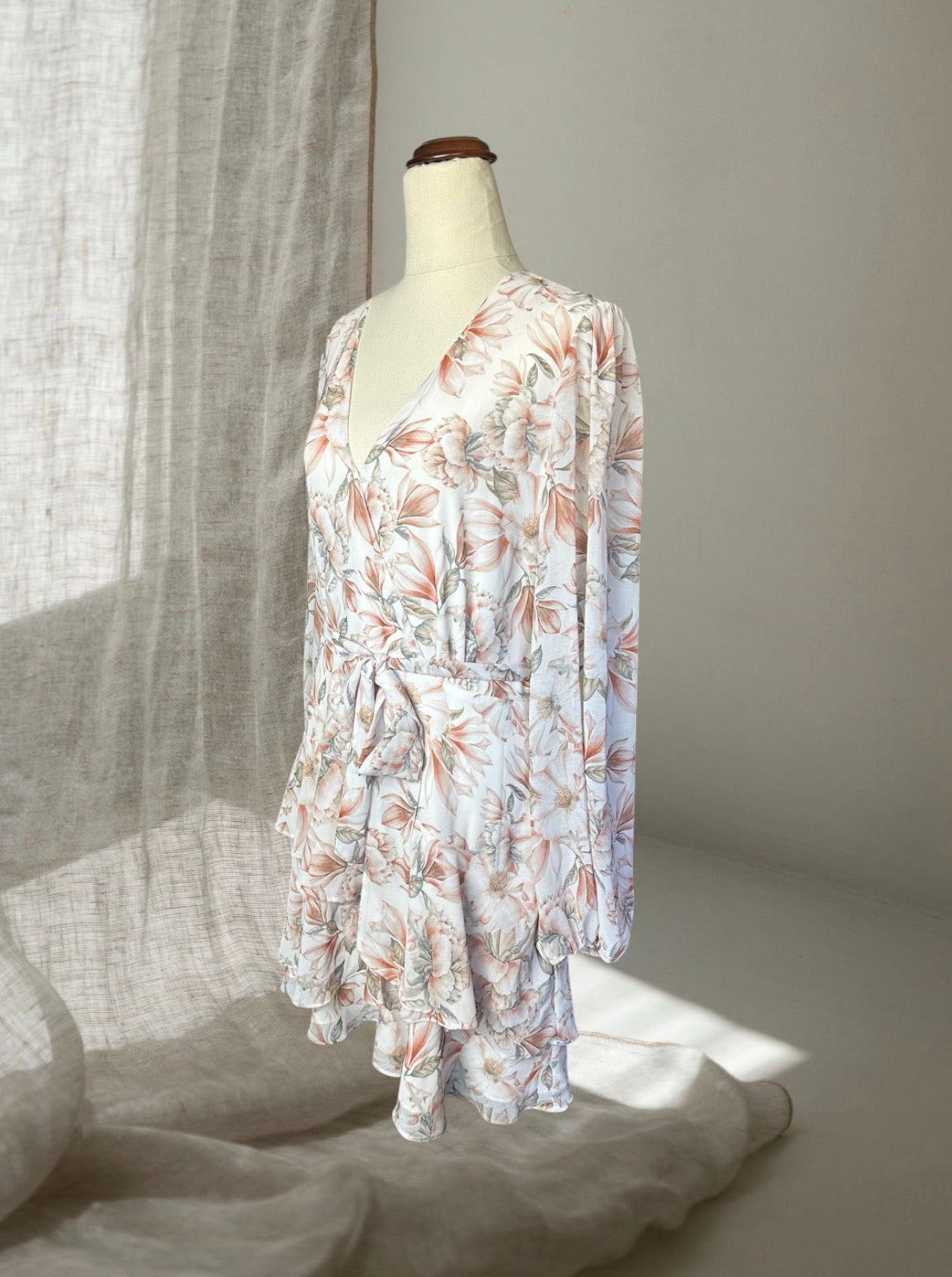 Forever New Boho Long Sleeve Floral Wrap Midi Dress AU14 (Large)