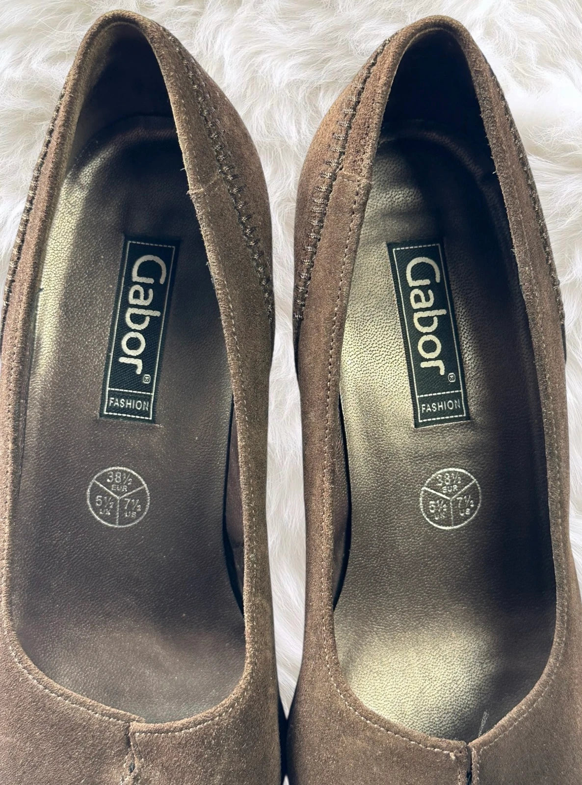 Vintage Gabor Fashion Brown Suede Court Heels - Image 7