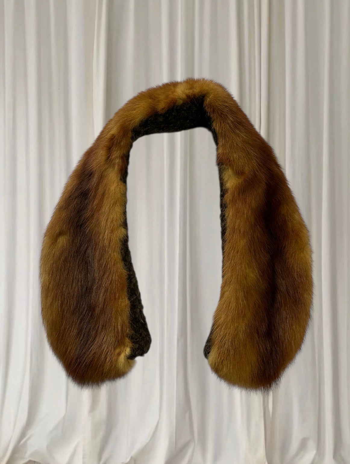 Genuine Fur Collar – Luxurious Detachable Winter Coat Accessory