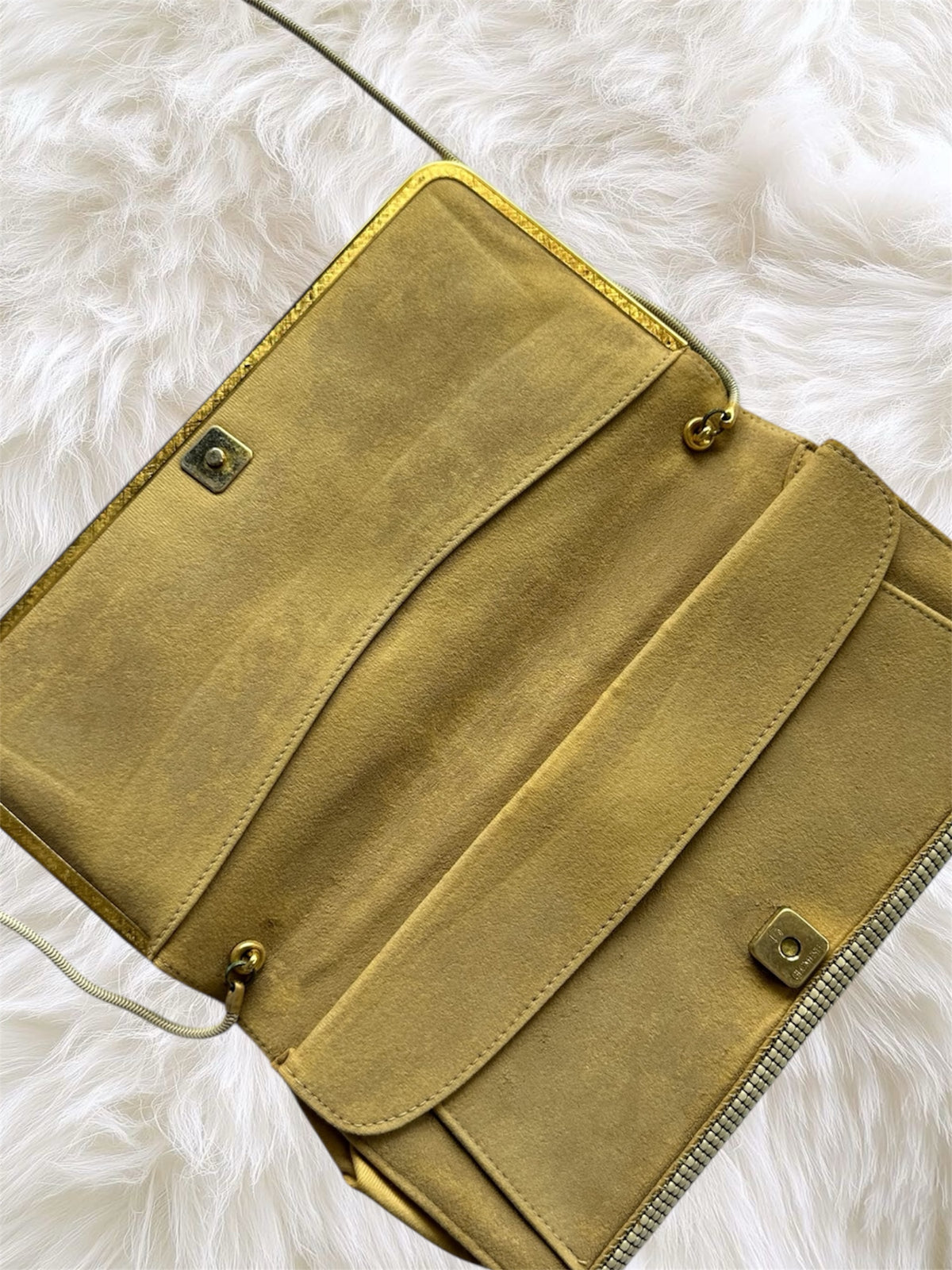 GLOMESH vintage clutch bag