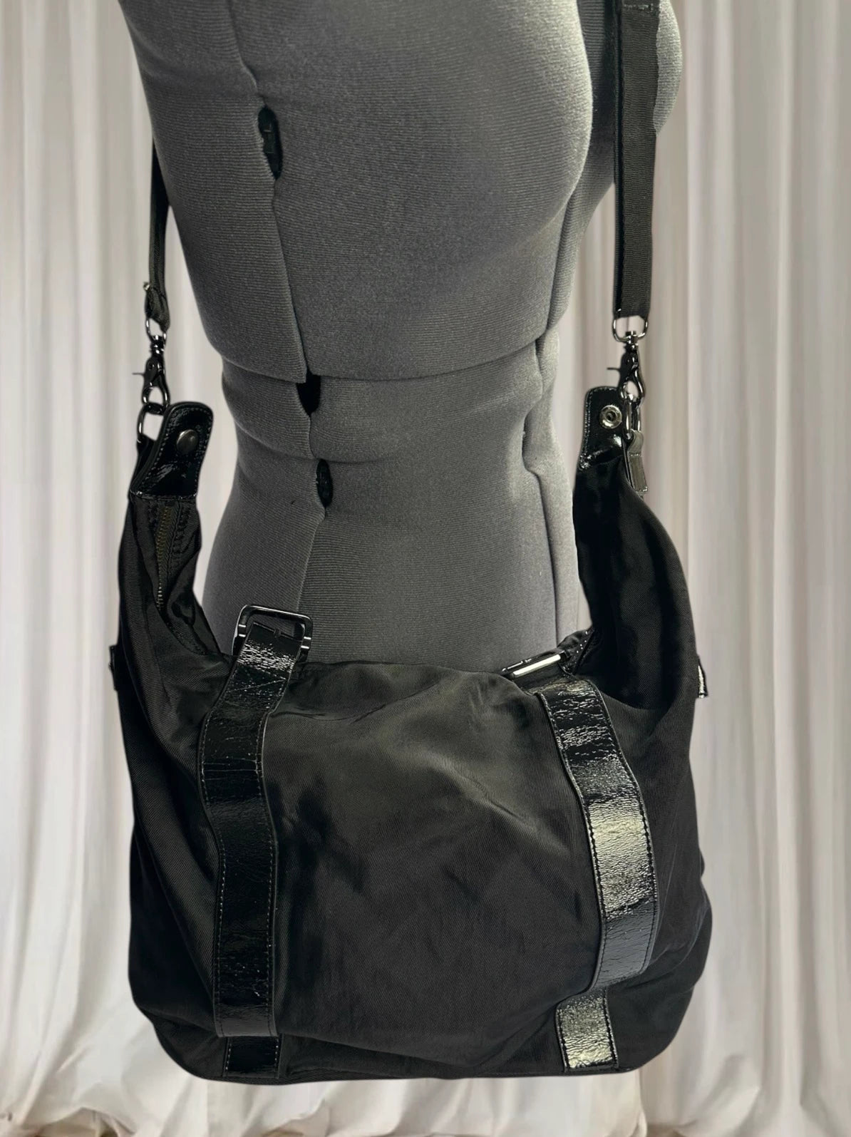 Mimco Messenger Bag - Versatile Black Crossbody & Shoulder Bag - Image 4