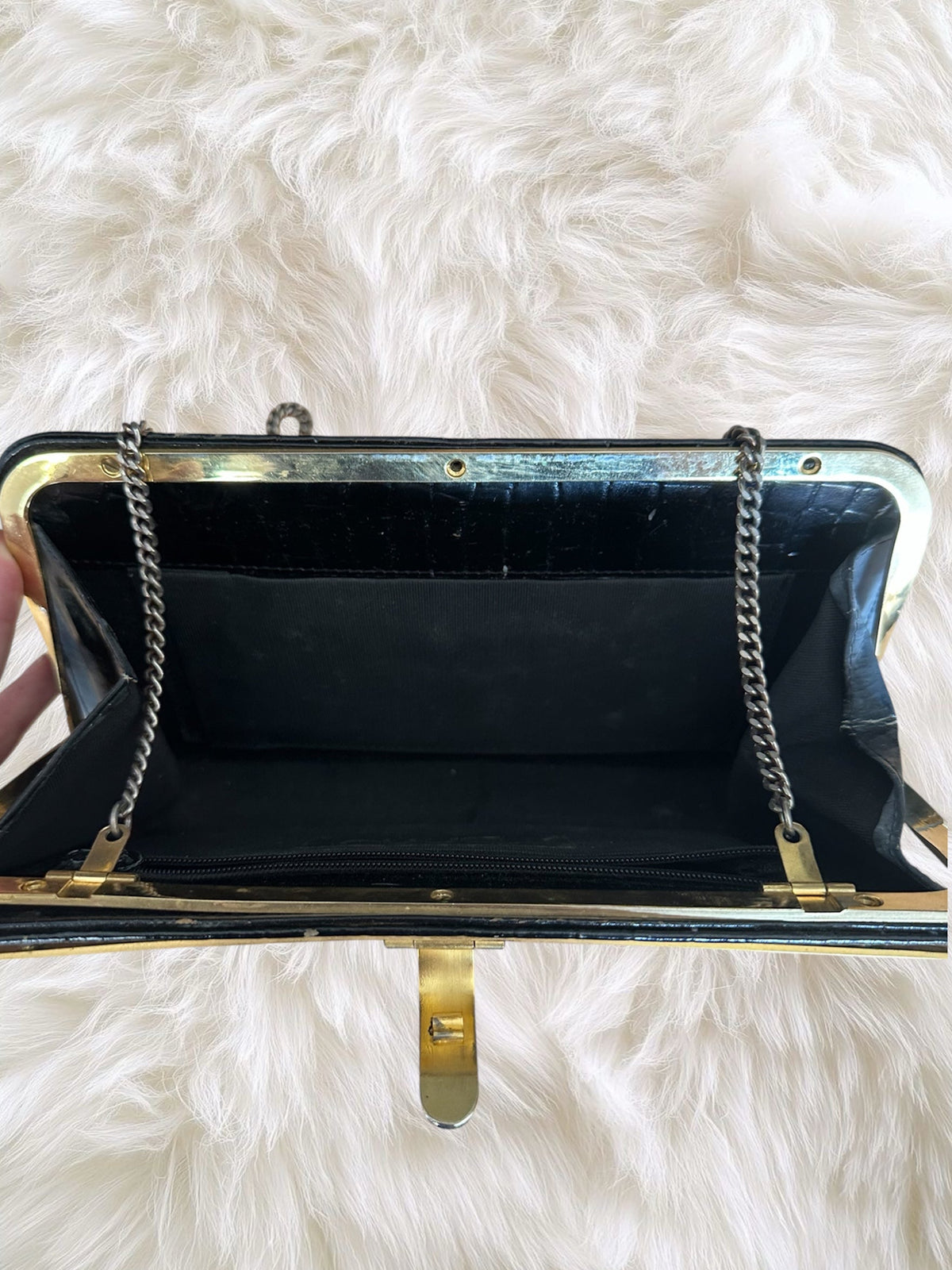 Vintage black crocodile-pattern clutch with chain shoulder strap