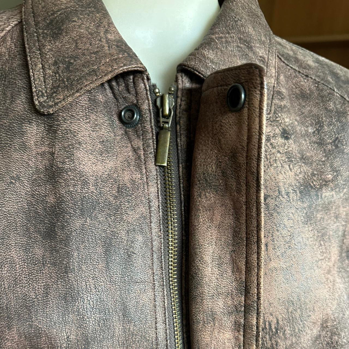 Vintage Proud’s Mens Real Leather Lamb Skin Brown Leather Jacket.