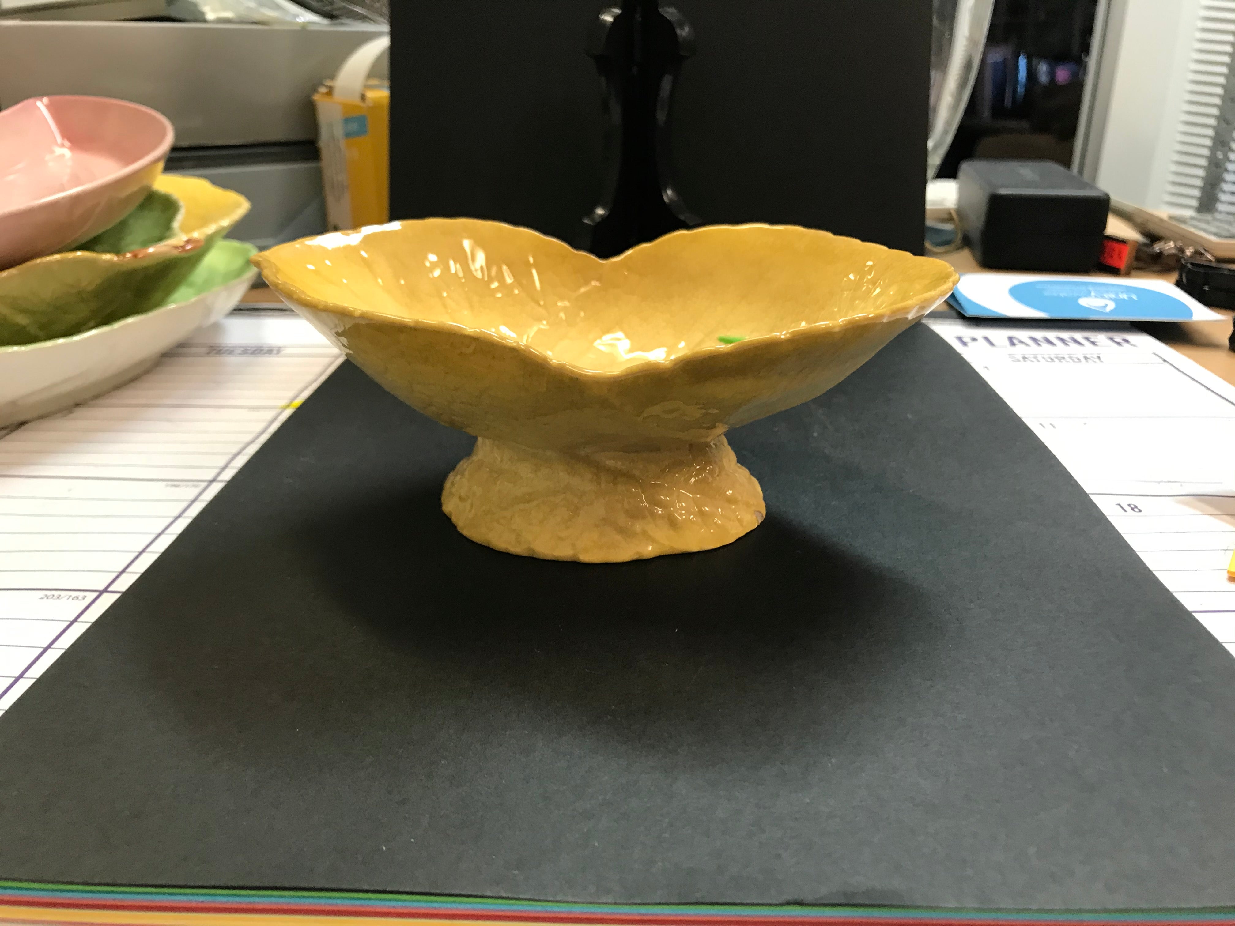 Carlton Ware 'Foxglove' leaf shaped bowl